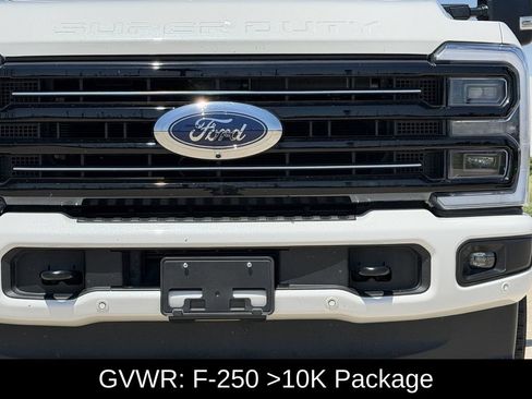 Used 2026 Ford F250 Platinum AWD/4WD image 4