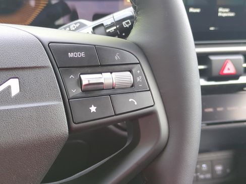 New 2026 Kia Sportage EX FWD image 20