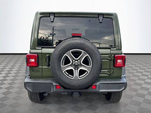 Certified 2022 Jeep Wrangler Unlimited Sport w/ Sun And Sound Package AWD/4WD image 7