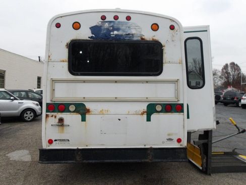 Used 2008 Ford E-450 and Econoline 450 image 8
