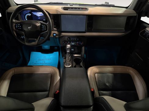 Used 2024 Ford Bronco Wildtrak image 13