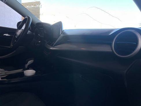 Used 2024 Chevrolet Trax LS w/ LS Convenience Package image 17