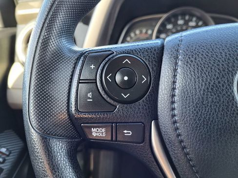 Used 2014 Toyota RAV4 LE image 28