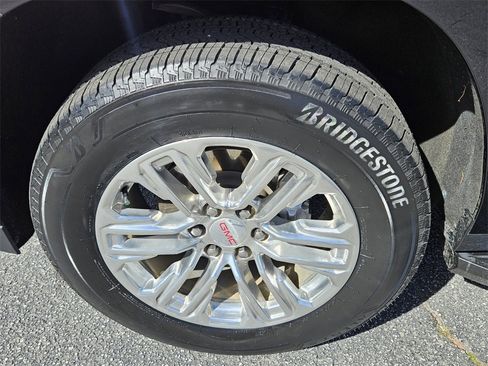 Certified 2021 GMC Yukon SLT w/ SLT Premium Package image 18