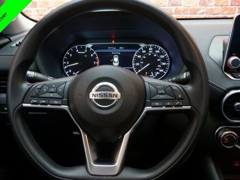 Certified 2023 Nissan Sentra SV FWD image 12