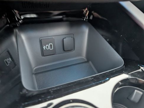 New 2026 Ford Explorer Platinum image 14