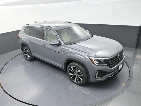 New 2026 Volkswagen Atlas SEL Premium R-Line AWD/4WD image 13