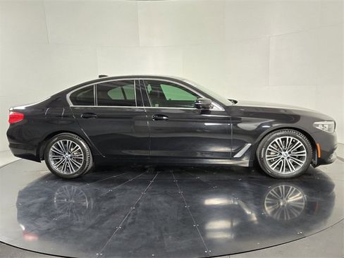 Used 2019 BMW 530i w/ Convenience Package image 7
