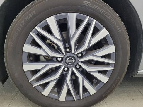 Used 2024 Nissan Altima 2.5 SV image 31