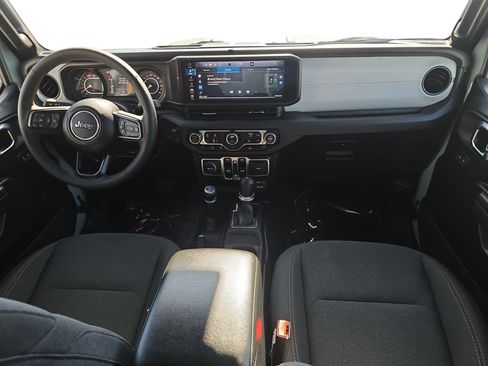 Used 2024 Jeep Wrangler Sport S image 9