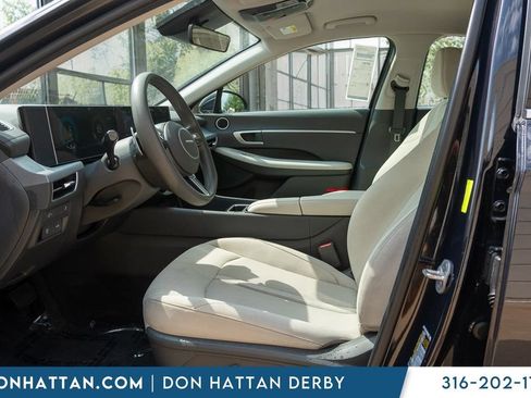 Used 2025 Hyundai Sonata SEL FWD image 3
