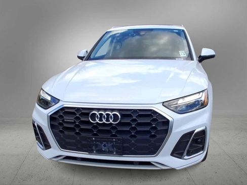 Certified 2023 Audi Q5 2.0T Premium w/ Convenience Package AWD/4WD image 3