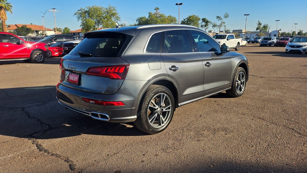 Used 2020 Audi Q5 e Premium AWD/4WD image 10