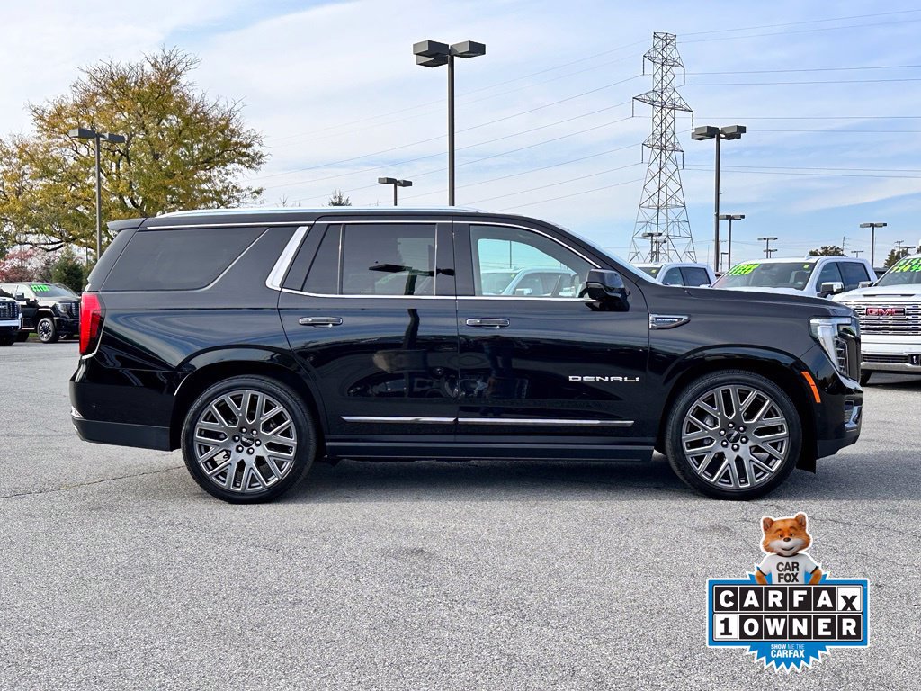 Certified 2025 GMC Yukon Denali Ultimate AWD/4WD image 3