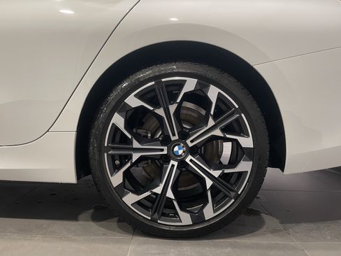 Used 2025 BMW 330i xDrive Sedan w/ Premium Package image 8