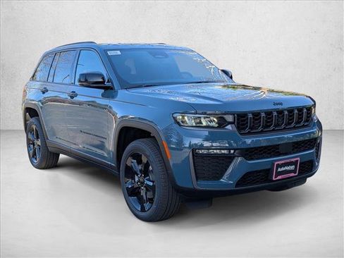 New 2026 Jeep Grand Cherokee Limited w/ Limited Altitude Package AWD/4WD image 6