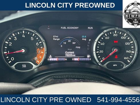 Used 2017 Jeep Renegade Latitude image 16