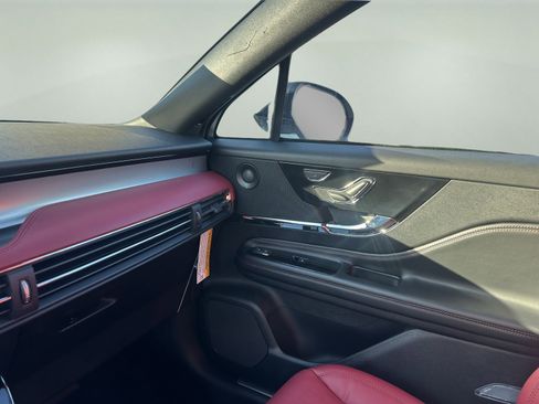 New 2026 Lincoln Corsair Reserve image 16