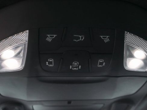 Used 2022 Chrysler Pacifica Pinnacle image 28