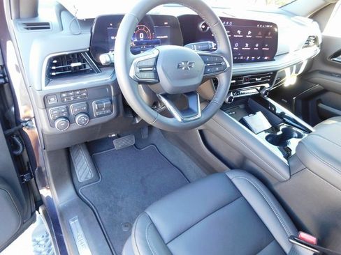 New 2026 Chevrolet Suburban Z71 w/ Comfort Package image 16