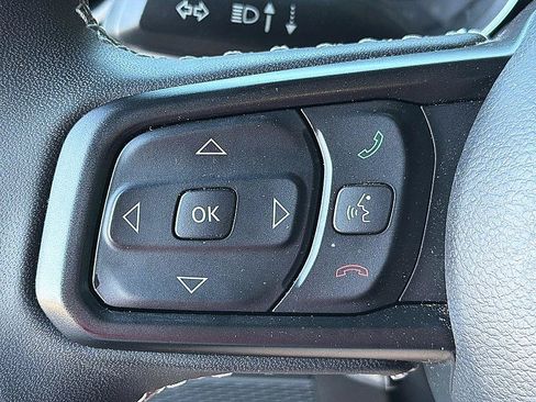 Used 2023 Jeep Wrangler Unlimited Sport AWD/4WD image 19