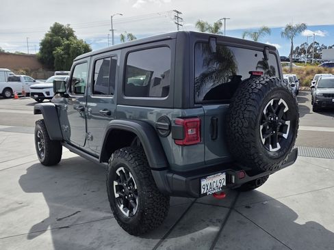 Certified 2026 Jeep Wrangler Unlimited Rubicon AWD/4WD image 3