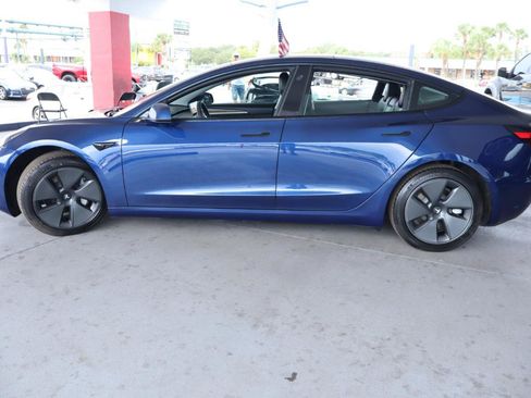 Used 2021 Tesla Model 3 Standard Range Plus RWD image 10