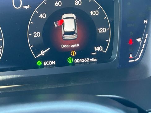 Used 2026 Honda CR-V TrailSport image 32