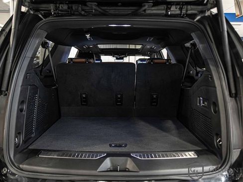 Used 2023 GMC Yukon XL Denali Ultimate w/ LPO, Floor Liner Package image 17