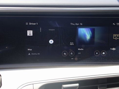 Used 2026 Hyundai Palisade Calligraphy image 25