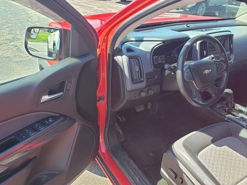 Used 2016 Chevrolet Colorado Z71 AWD/4WD image 12