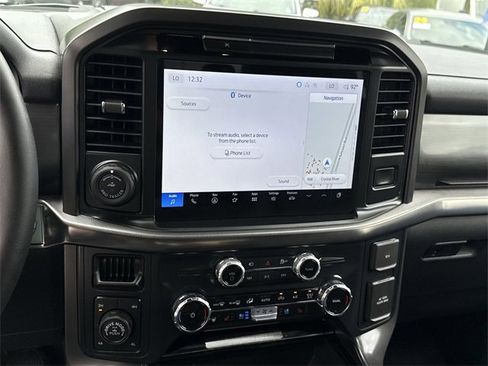 Used 2025 Ford F150 Lariat w/ Equipment Group 501A Mid image 26