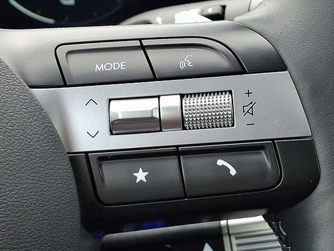 Certified 2025 Hyundai Sonata Limited FWD image 23