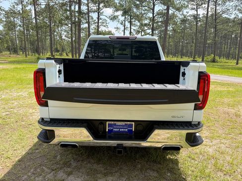Used 2021 GMC Sierra 1500 SLT w/ SLT Premium Plus Package AWD/4WD image 6
