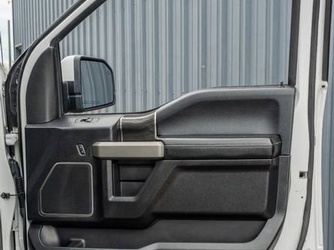 Used 2018 Ford F150 Raptor w/ Equipment Group 802A Luxury image 44