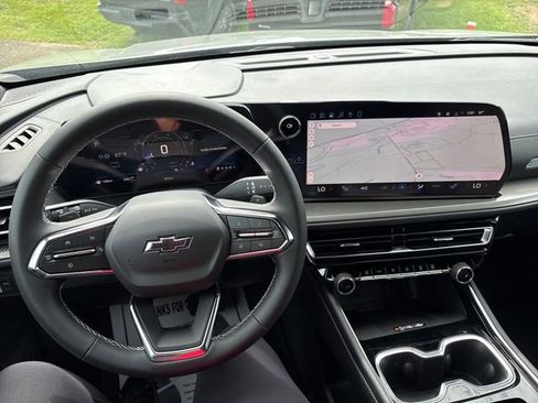New 2026 Chevrolet Traverse LT w/ Midnight/Sport Edition AWD/4WD image 11