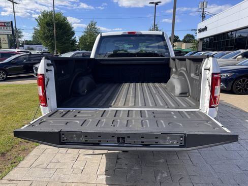 Used 2018 Ford F150 XL w/ Equipment Group 101A Mid AWD/4WD image 10