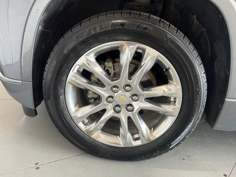 Used 2021 Chevrolet Traverse High Country AWD/4WD image 15