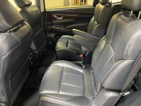 Used 2025 Subaru Ascent Touring w/ Popular Package #2 image 24