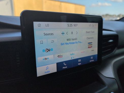Used 2020 Ford Explorer XLT RWD image 19