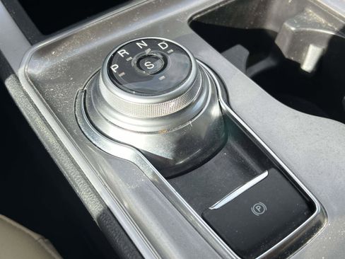 Used 2023 Ford Edge SEL w/ Convenience Package image 12