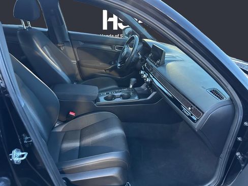 Used 2025 Honda Civic Sport image 15