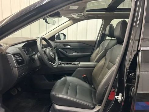 Used 2023 Nissan Rogue SL AWD/4WD image 8