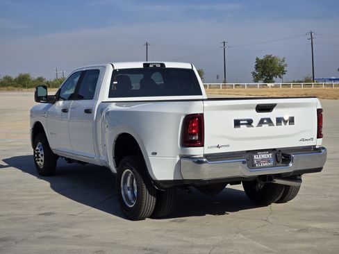 New 2027 RAM 3500 Lone Star AWD/4WD image 4