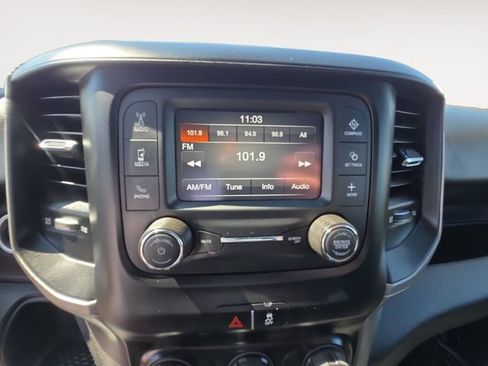Used 2022 RAM 5500 Tradesman w/ Chrome Appearance Group AWD/4WD image 15