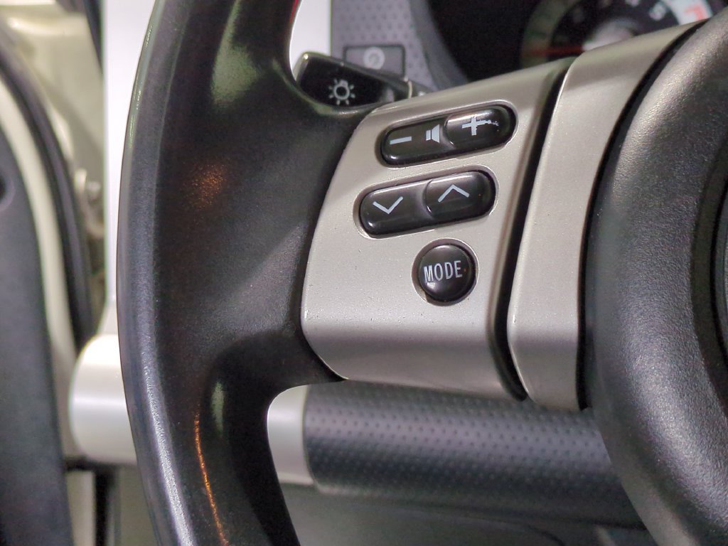 Used 2013 Toyota FJ Cruiser 4WD image 23