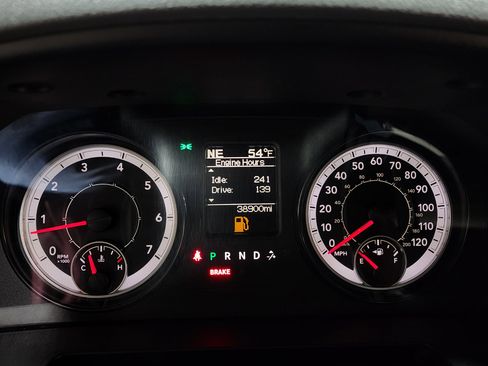 Used 2017 RAM 2500 Tradesman w/ Chrome Appearance Group image 41