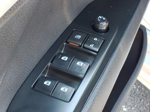 Used 2018 Toyota Camry SE w/ Protection Package (Q2) FWD image 12