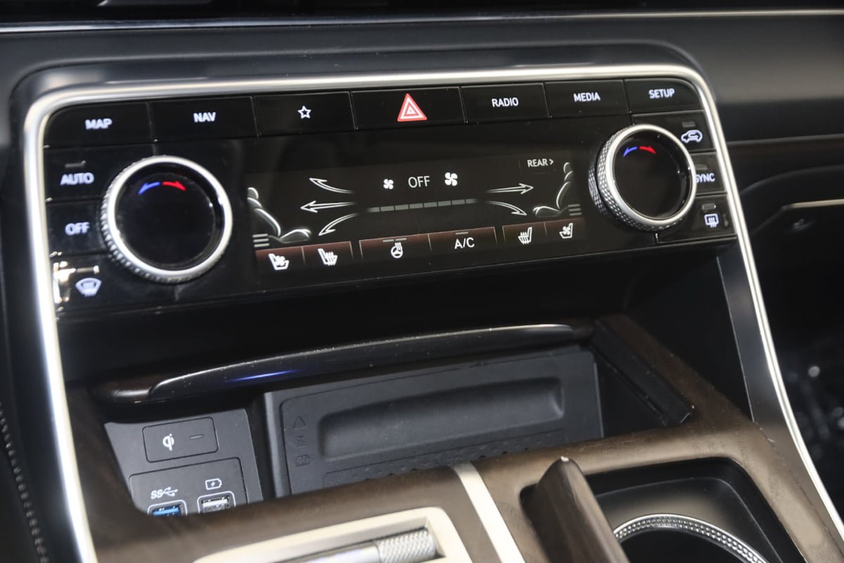 Used 2023 Genesis GV80 2.5T w/ Advanced Package AWD/4WD image 28