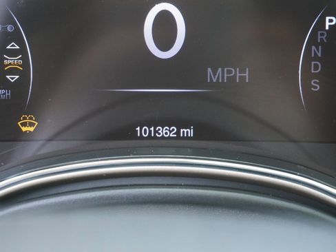 Used 2015 Jeep Grand Cherokee Altitude image 19